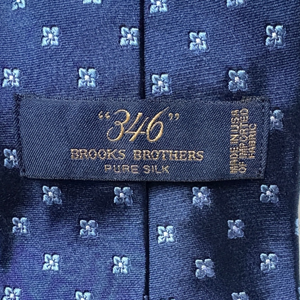 Brooks Brothers 346 Navy Silk Tie with Floral Design